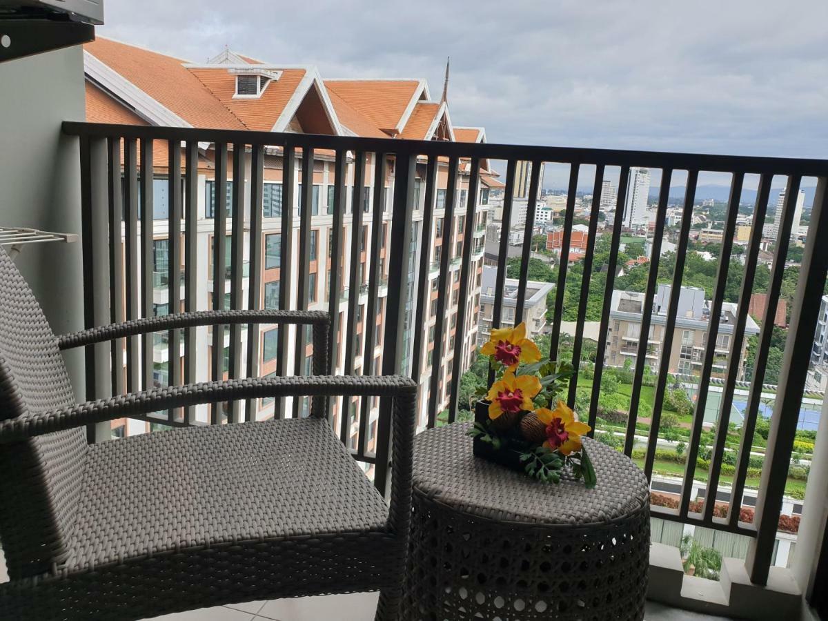 The Astra Chiang Mai Apartment Exterior photo